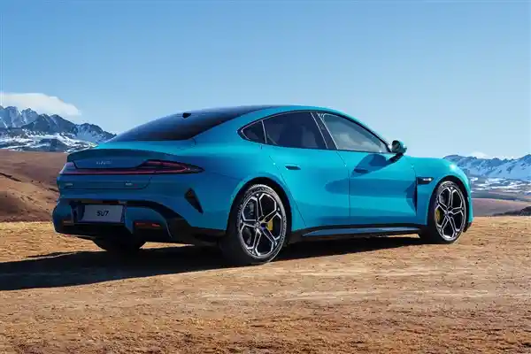 雷军翻出两年旧言:小米汽车安全标准惊现史上最严