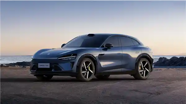 雷军的爆款密码：小米YU7为何让年轻人甘愿等待一年？