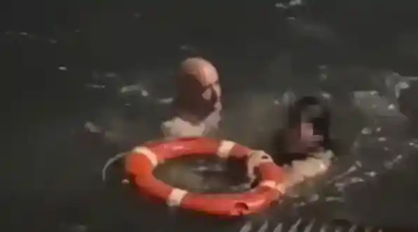 外籍CEO48秒闪电救援！屈臣氏掌门人香港跳海救人惊险瞬间