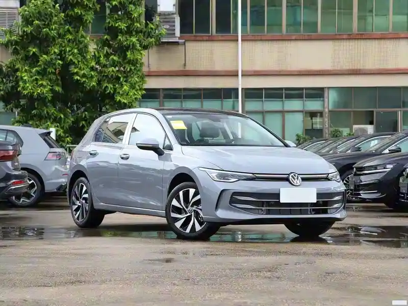 重庆东创一汽大众高尔夫直降1.2万,2026款300TSI震撼来袭