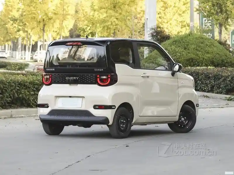 上海吉绅瑞途体验中心上演冰爽狂欢：QQ冰淇淋限时直降6000元，2024青春版圣代款惊艳登场！