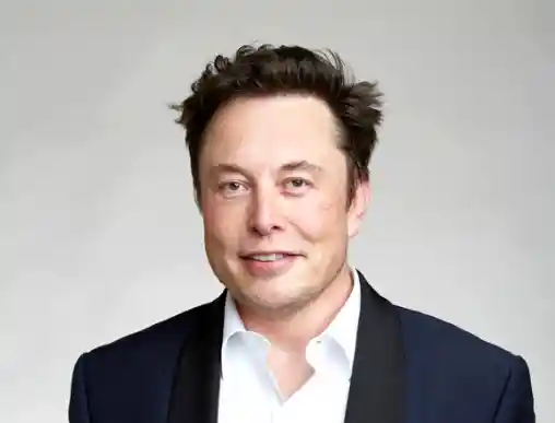 马斯克隔空笑哭？CEO与女高管演唱会亲密互动引热议