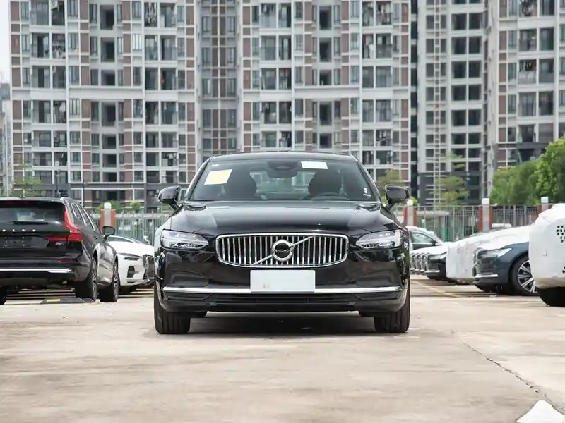 沃尔沃S90 2025款限时巨惠16.9万，豪华座驾心动价来袭