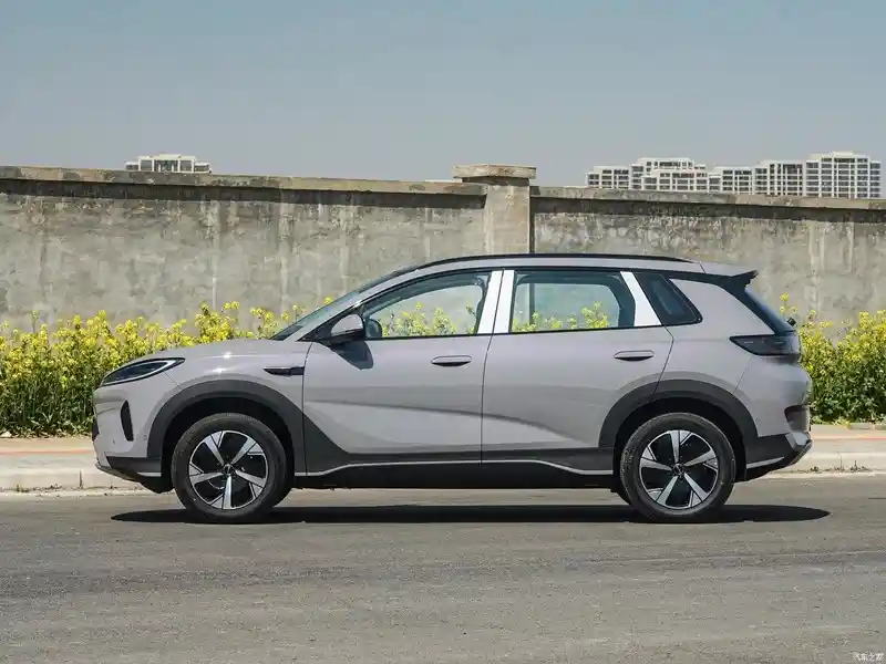 比亚迪海狮05 EV 2025款震撼上市，11.78万起售价引爆市场