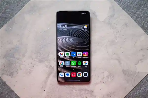 REDMI K90震撼来袭：2K直屏加持，旗舰配置全面升级