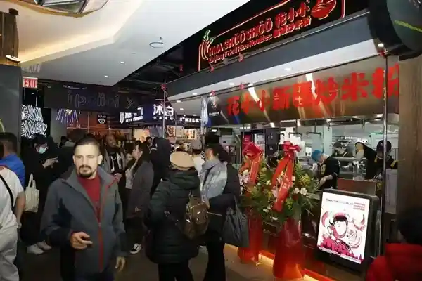 米粉逆袭：赵刚的非典型餐饮革命