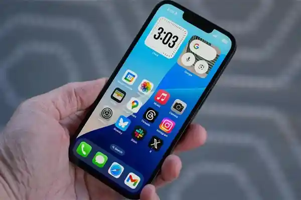 库克穿唐装、说中文!苹果CEO马年春晚级拜年引爆全网