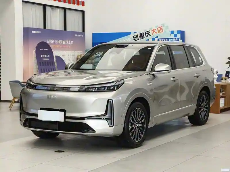 吉利银河M9 210km四驱版限时直降1万，深圳国畅光明店抢购热潮开启